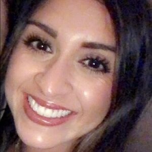 Meet your Posher, Krystal